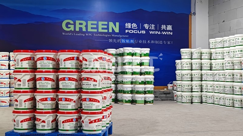 宁波水性胶粘剂代工突围战：从文具胶到拼板胶，永固化工如何用环保配方改写行业规则？  