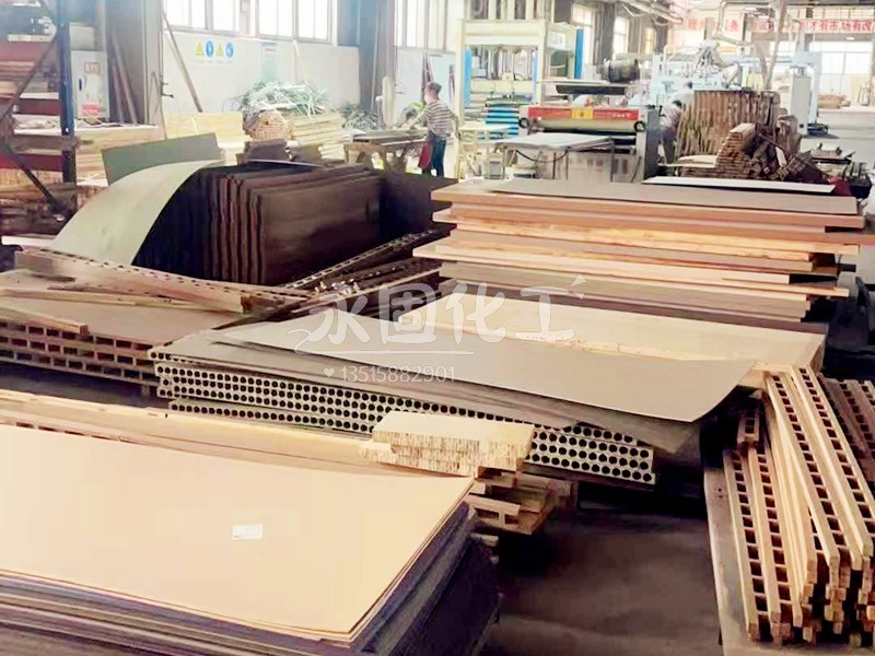 实木大板总在凌晨开裂？老张揭秘“温度反弹”陷阱